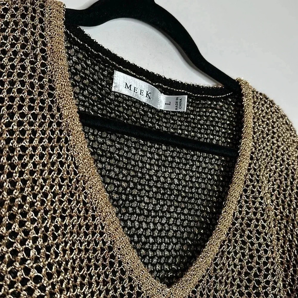 Gold Glitter Long Sleeve VNeck Crop Top - Picture 5 of 8